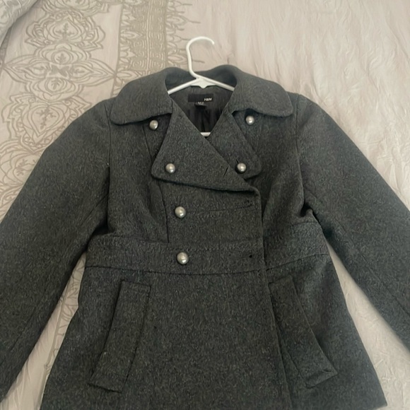 Warm peacoat from H&M, size 4, 60%wool, 40% viscose - Picture 1 of 9